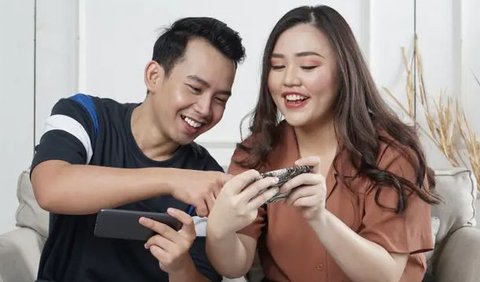 Inilah Sikap-Sikap yang Membuat Wanita Terlihat Memesona di Mata Pria