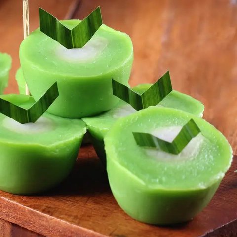 ilustrasi kue basah tradisional/Bored Photography/Shutterstock