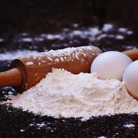 Ilustrasi bakso ayam (Photo by jcomp on Freepik)