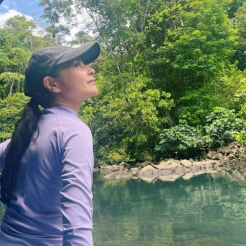 Potret Prilly Latuconsina ke Kaimana di Papua Barat, Jelajahi Salah Satu Hutan Mangrove Terbesar di Dunia