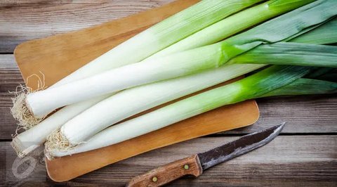 Ilustrasi daun bawang/credit: pexels.com/Larissa