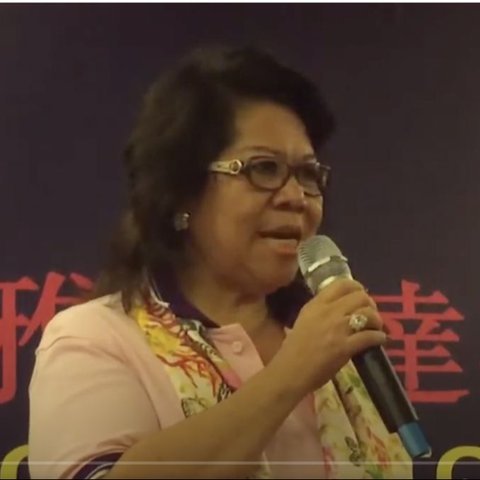 Dewi Kam
