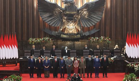 FOTO: Momen Ahmad Muzani Dilantik Jadi Ketua MPR 2024-2029, Wakilnya Bos Lion Air hingga Anak Mantan Presiden