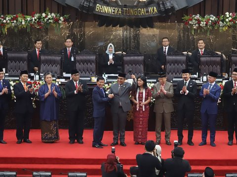 FOTO: Momen Ahmad Muzani Dilantik Jadi Ketua MPR 2024-2029, Wakilnya Bos Lion Air hingga Anak Mantan Presiden