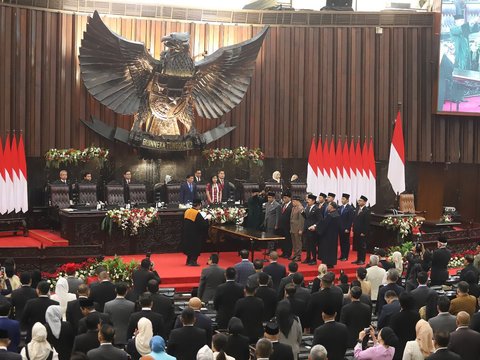 FOTO: Momen Ahmad Muzani Dilantik Jadi Ketua MPR 2024-2029, Wakilnya Bos Lion Air hingga Anak Mantan Presiden