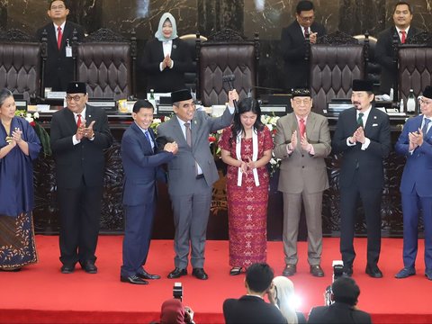 FOTO: Momen Ahmad Muzani Dilantik Jadi Ketua MPR 2024-2029, Wakilnya Bos Lion Air hingga Anak Mantan Presiden