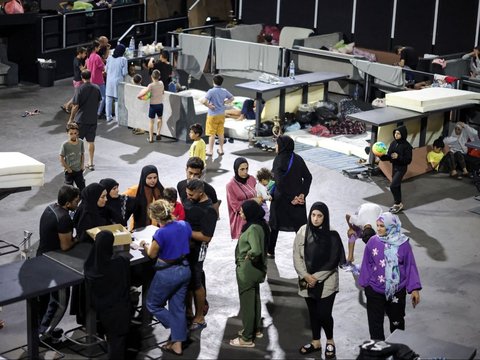 FOTO: Atas Nama Kemanusiaan, Kelab Malam Lebanon Sulap Lantai Dansa Jadi Tempat Pengungsian Korban Serangan Israel