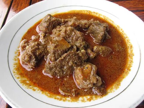 Ilustrasi Gulai Kepala Ikan. Photo by Jcomp on Freepik