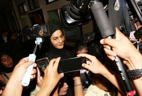 Paula Verhoeven Absen di Sidang Cerai, Kuasa Hukum: Masih Ada Peluang Damai