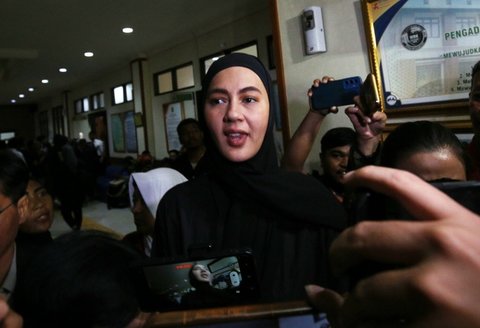 Paula Verhoeven Absen di Sidang Cerai, Kuasa Hukum: Masih Ada Peluang Damai