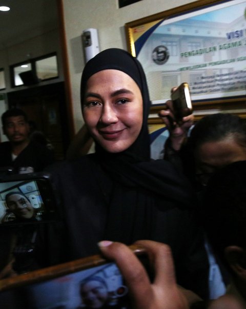 Paula Verhoeven Absen di Sidang Cerai, Kuasa Hukum: Masih Ada Peluang Damai