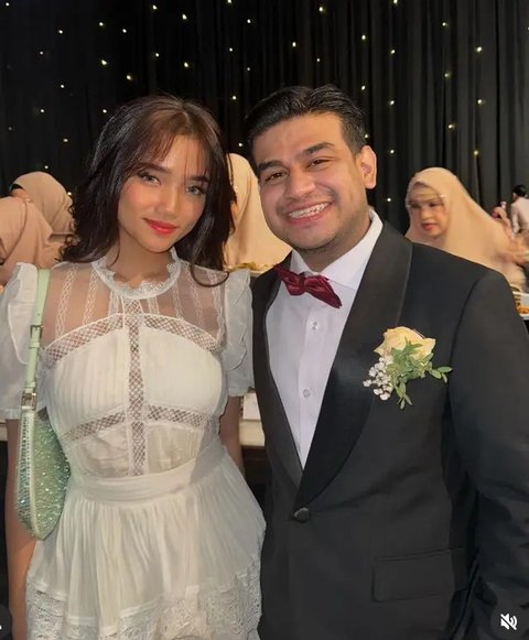 Gaya Fuji An dan Aaliyah Massaid di Acara Ngunduh Mantu Kakak Fadil Jaidi. [@fuji_an/@aaliyah.massaid]