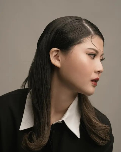 Kecantikan Mitzi Abigail di Hari Pernikahan, Makeup Minimalis yang Memesona