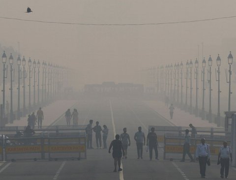 FOTO: Terburuk di Dunia, Begini Penampakan Polusi Parah yang Cekik Warga New Delhi India