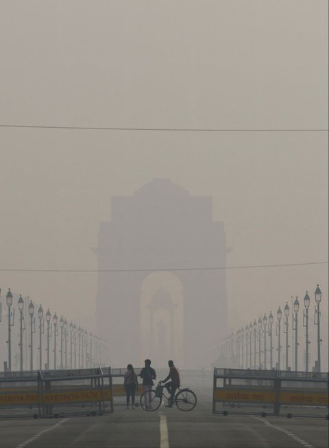 FOTO: Terburuk di Dunia, Begini Penampakan Polusi Parah yang Cekik Warga New Delhi India