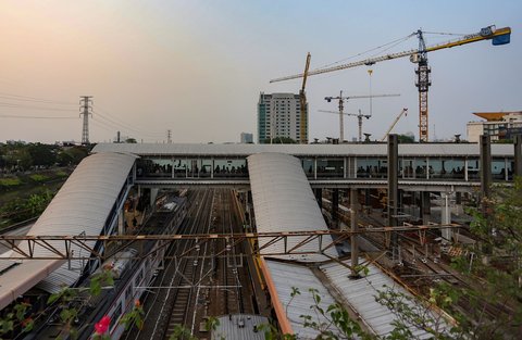 FOTO: Kondisi Terkini Proyek Perluasan Stasiun Tanah Abang, Ditargetkan Rampung Akhir 2024