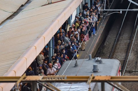 FOTO: Kondisi Terkini Proyek Perluasan Stasiun Tanah Abang, Ditargetkan Rampung Akhir 2024