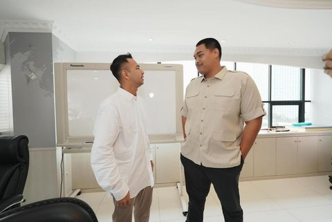 Raffi merasa semangat menjalani hari-hari barunya sebagai Utusan Khusus Presiden, menjadikan artis bukan lagi profesi utamanya.<br>