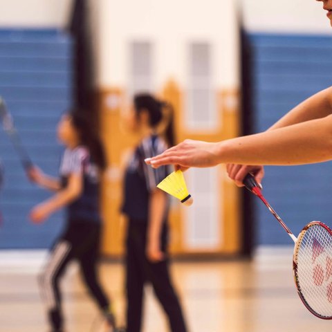 15 Manfaat Kesehatan dari Bermain Badminton, Olahraga Andalan Masyarakat Indonesia