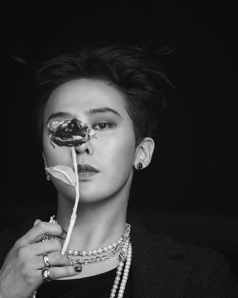 Tujuh Tahun Hiatus, G-Dragon Comeback dengan 