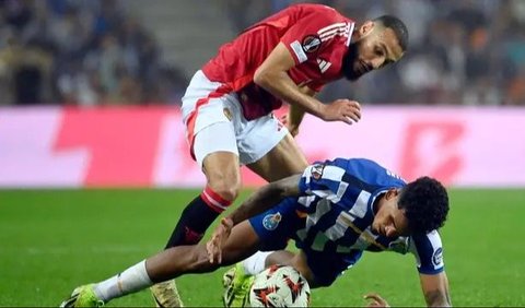 FOTO: Susah Payah MU Tahan Imbang Porto FC di Liga Europa, Diselamatkan Gol Menit Akhir Harry Maguire