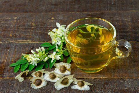 5 Resep Rebusan Daun dan Jamu Herbal yang Bisa Bikin Wajah Bebas Keriput dan Awet Muda