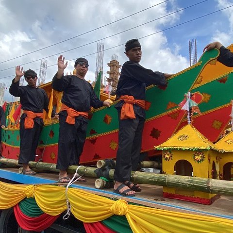 Jelang Iraw Tengkayu ke-XIII, Warga Tarakan Padati Pawai Budaya