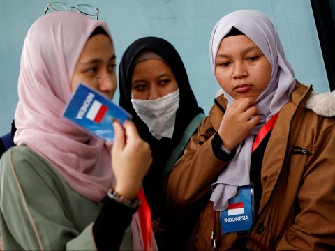 FOTO: Israel vs Hizbullah Memanas, Puluhan WNI Dievakuasi dari Lebanon Akhirnya Tiba di Indonesia