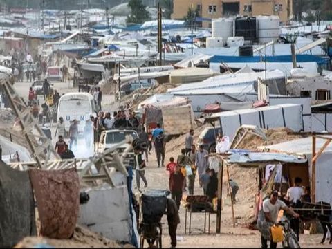 FOTO: Setahun Genosida Israel, Begini Kondisi Menyedihkan Pengungsi Palestina di Khan Yunis