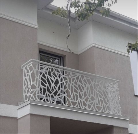 8 Inspirasi Desain Railing Balkon Minimalis, Bikin Hunian jadi Lebih Estetik dan Elegan