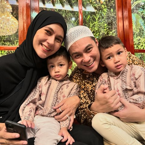 Daftarkan Permohonan Talak Cerai, Intip Perjalanan Cinta Baim Wong dan Paula Verhoeven