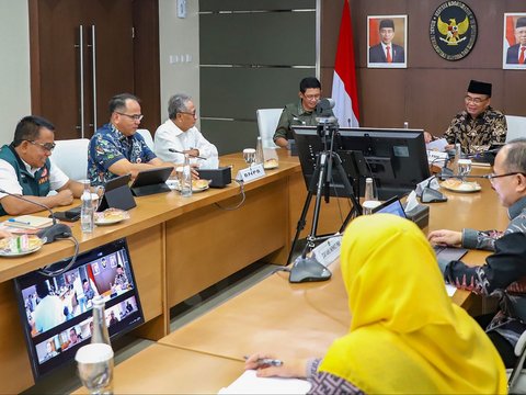 FOTO: Menko Muhadjir Pimpin Rapat Koordinasi Bantuan Kemanusiaan untuk Negara-Negara Konflik