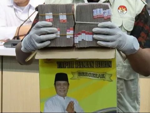 FOTO: Penampakan Uang Rp12 Miliar Diamankan KPK dari Kasus Korupsi Berjemaah yang Seret Gubernur Kalsel