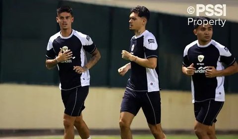 FOTO: Intip Latihan Pemain Timnas Indonesia Jelang Lawan Bahrain, Mess Hilghers Fokus Menangkan Setiap Laga