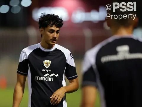 FOTO: Intip Latihan Pemain Timnas Indonesia Jelang Lawan Bahrain, Mess Hilghers Fokus Menangkan Setiap Laga