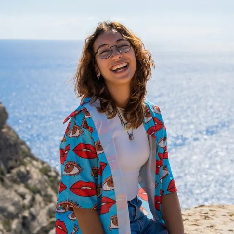 ilustrasi perempuan piknik/Photo by Gustavo Fring/Pexels