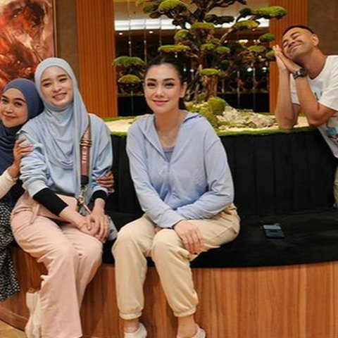 Raffi Ahmad Sebut The Jandas Minus One saat Foto Bareng Celine Evangelista, Inara Rusli, dan Ria Ricis