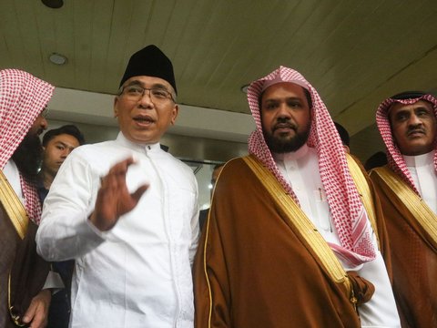 FOTO: Momen Imam Besar Masjid Nabawi Silaturahmi ke Markas PBNU