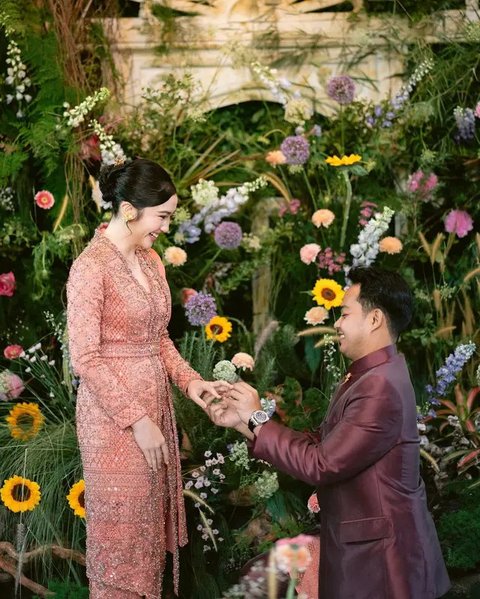 Momen bahagia Febby bersama pasangan. (Instagram.com/febbyrastanty)