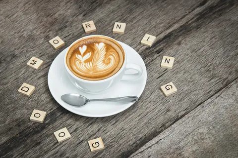 Ilustrasi segelas kopi. (Image by onlyyouqj on Freepik)