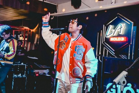 Rian D'Masiv Temukan Kaos Langka Dewa 19, Harga Rp58 Juta jadi Sorotan