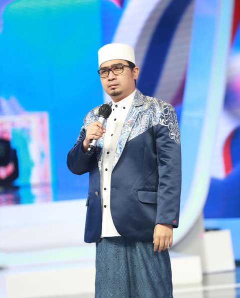 Profil Ustaz Solmed dari Prestasi, Dakwah, dan Ujian Kontroversi