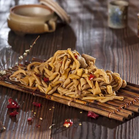 ilustrasi keripik usus ayam/Muklis_7/Shutterstock