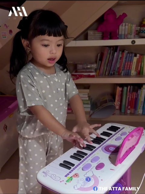 Gemasnya Kelakuan Ameena Anak Atta dan Aurel, Penuh Penghayatan Nyanyi Lagu Mahalini