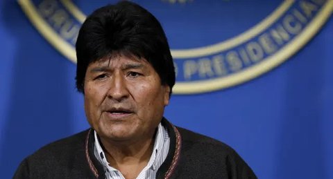 Polisi menahan pendukung mantan Presiden Evo Morales yang memblokir jalan untuk mencegah Morales menghadapi penyelidikan kriminal atas tuduhan pelecehan terhadap anak di bawah umur saat menja