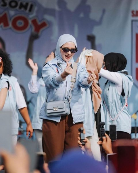 400 Pria Mengantri Untuk Taaruf, Berikut 8 Potret Pesona Inara Rusli yangKkini Memiliki Kekasih Baru