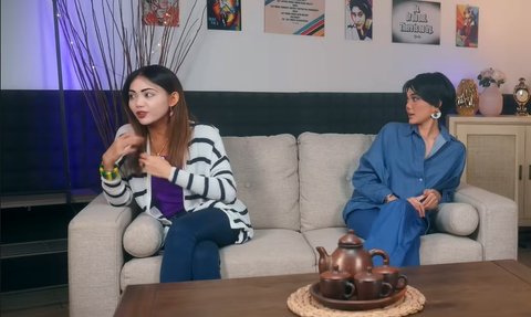 Bikin Acara Talkshow, Rina Nose Undang Dirinya Sendiri Jadi Bintang Tamu - Kocaknya Disebut Another Level