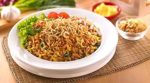ilustrasi sambal teri kacang/sri widyowati/Shutterstock