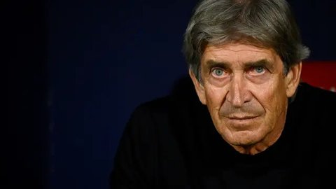 Ilustrasi - Jose Mourinho, Carlo Ancelotti, Manuel Pellegrini, Antonio Conte (Bola.com/Adreanus Titus)