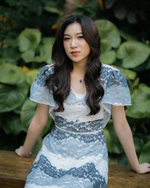 Potret Shani Eks JKT48 jadi Bridesmaid yang Mencuri Perhatian